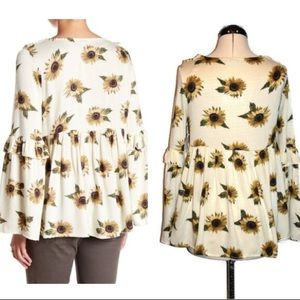 Taylor & sage sunflower boho ruffle top lg